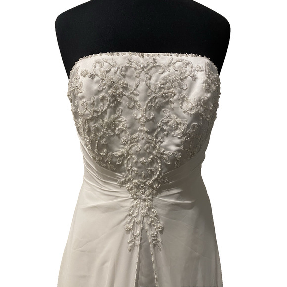 David's Bridal Wedding Dress Womens 12 Strapless Beaded Tiered Ball Gown w Train - Picture 6 of 16